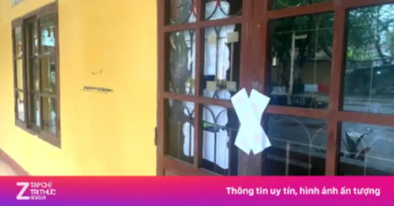 Gần 250 học sinh tiểu học ở Huế phải học nhờ do phòng học bị mối mọt hư hại