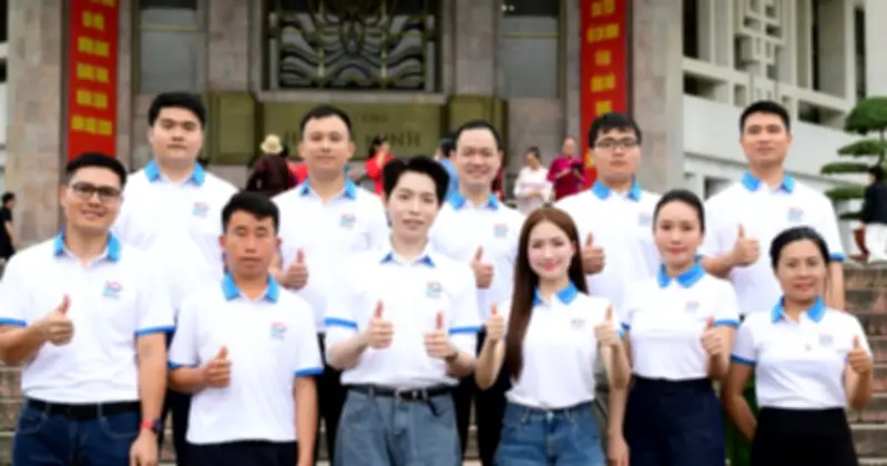 Gương Mặt Trẻ Việt Nam Tiêu Biểu 2025 Báo Công Dâng Bác, Hứa Tiếp Nối Truyền Thống