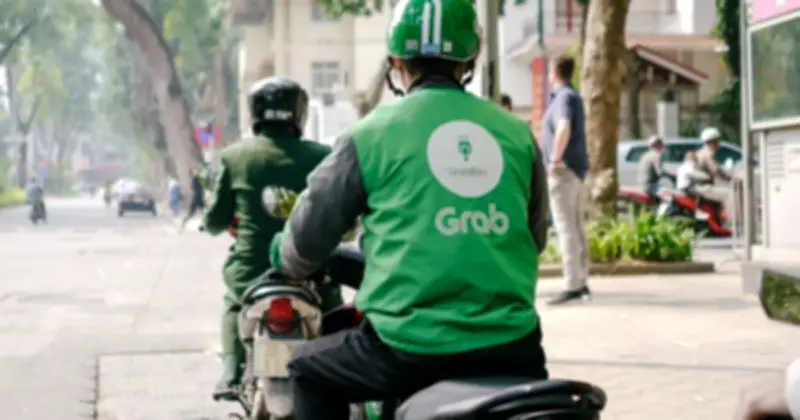 Grab Triển Khai Chương Trình Thưởng Cho Tài Xế Giữa Biến Động Giá Xăng Dầu