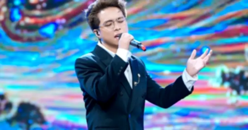 Hồ Khánh Long: Từ chiếc cúp Nhạc hội song ca đến hành trình âm nhạc nghiêm túc