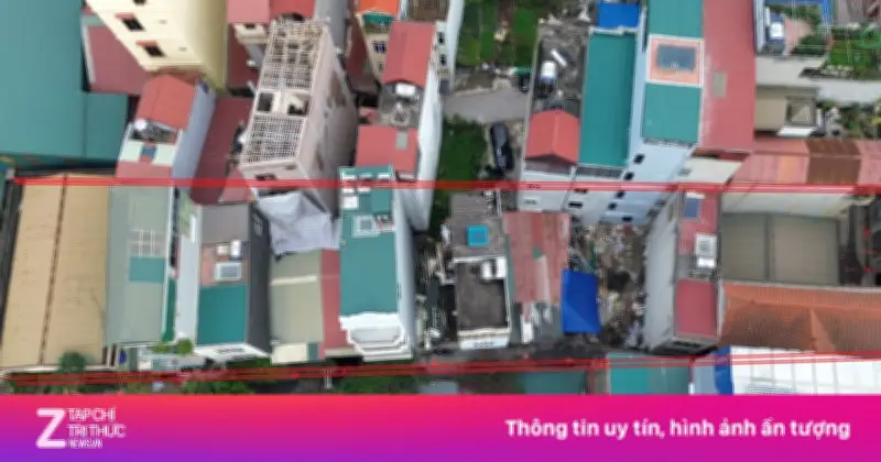 Hà Nội: 14 hộ dân lâm cảnh 'nhà đè nhà' vì sổ đỏ chồng lấn, chính quyền bế tắc