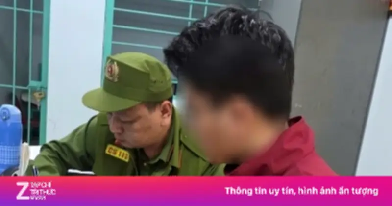 Hà Nội: Bắt quả tang kẻ biến thái quay lén trong nhà vệ sinh nữ tại trung tâm hành chính