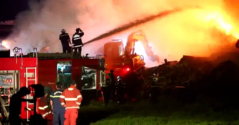 Hà Nội: Cháy lớn kho xưởng ở Thanh Liệt, một người tử vong trong đám cháy