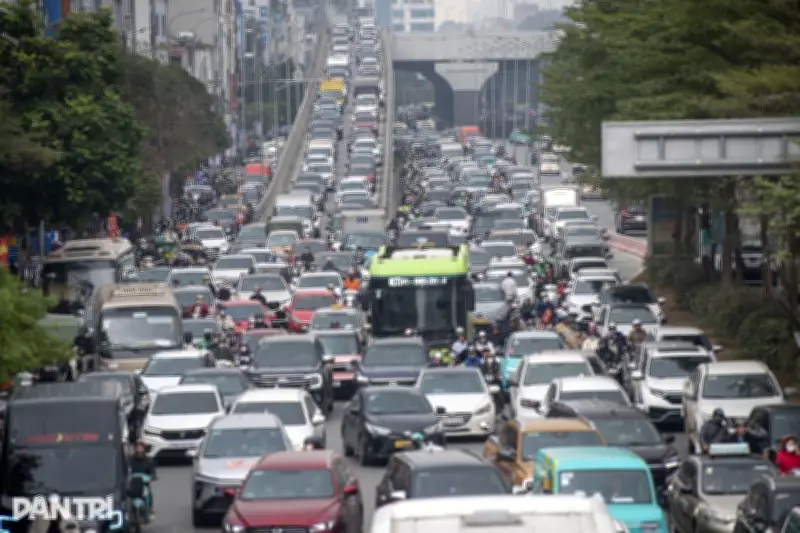 Hà Nội: Cuộc cách mạng taxi lịch sử với 100% xe xanh vào năm 2030