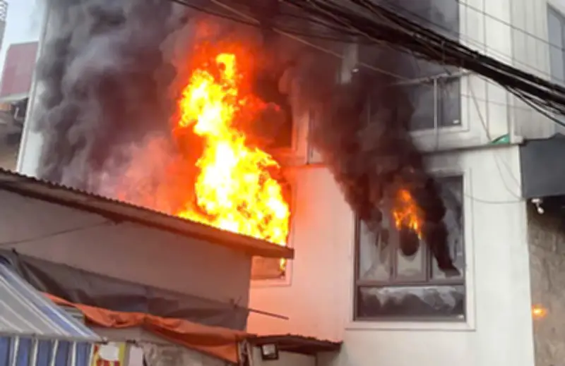 Hà Nội: Hai Thanh Niên Dũng Cảm Cứu Thoát Nhiều Người Trong Đám Cháy Ở Linh Nam