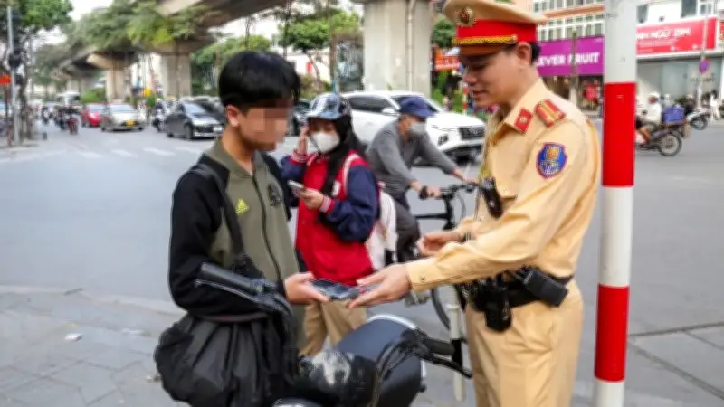 Hà Nội: Hơn 1.400 học sinh vi phạm giao thông trong tháng 2, ý thức được cải thiện