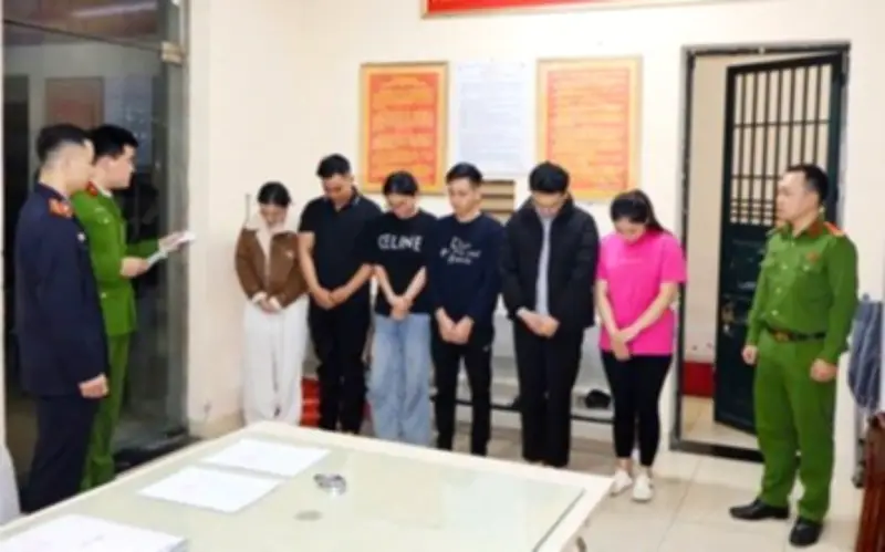 Hà Nội khởi tố, bắt tạm giam 7 đối tượng lừa dối khách hàng tại thẩm mỹ viện trái phép