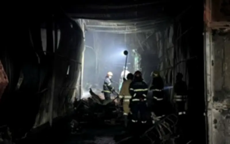 Hà Nội khẩn trương kiểm soát đám cháy tại cơ sở phế liệu Phương Bồ Đề