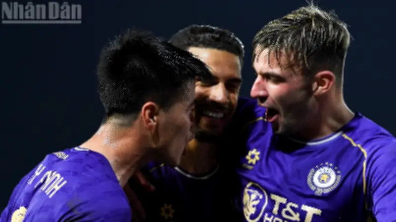 Hà Nội đánh bại Công an Hà Nội 2-1, chấm dứt chuỗi 14 trận bất bại