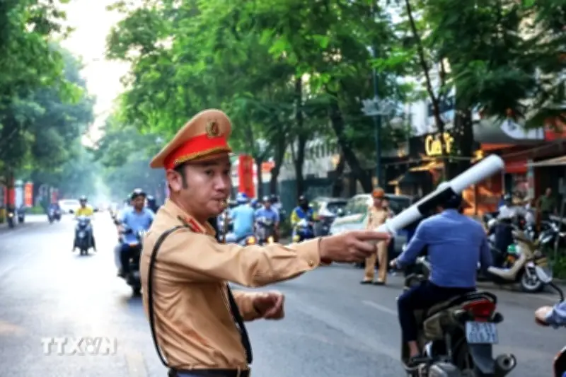 Hà Nội phân luồng giao thông để cải tạo, mở rộng ngõ 193 đường Phú Diễn