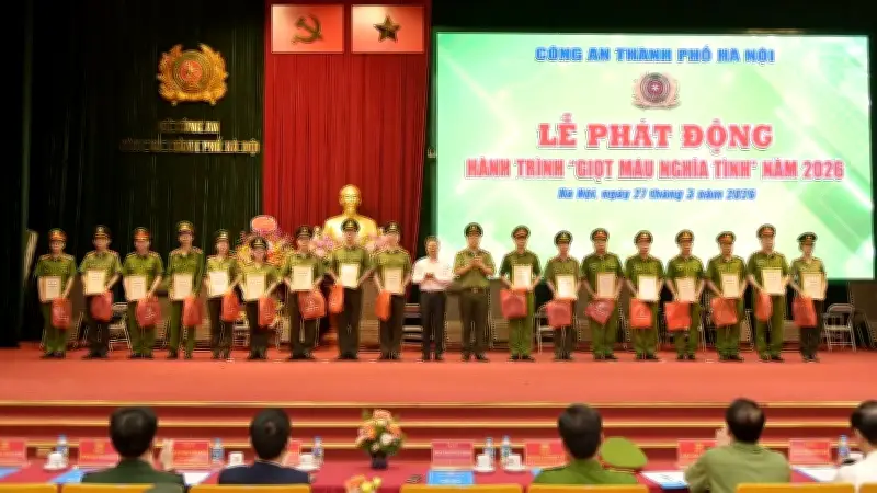 Hà Nội phát động Hành trình Giọt máu nghĩa tình 2026 với hơn 1.000 cán bộ, chiến sĩ tham gia