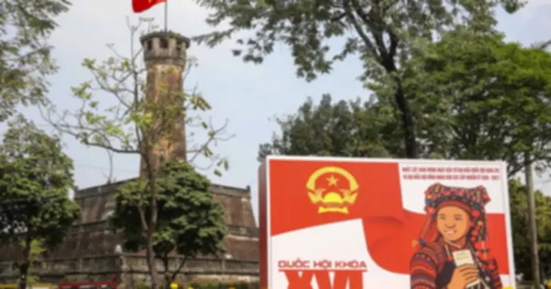 Hà Nội rực rỡ trang hoàng chào đón ngày bầu cử Quốc hội khóa XVI