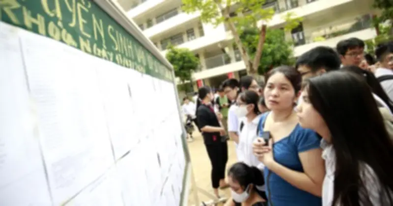 Hà Nội thiếu trường THPT công lập, áp lực thi vào lớp 10 gia tăng