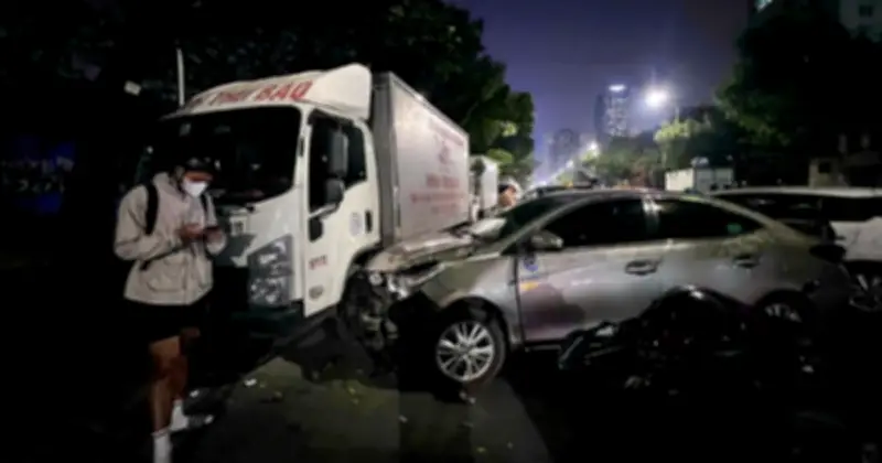 Hà Nội: Tài xế say rượu gây tai nạn liên hoàn, 1 người tử vong