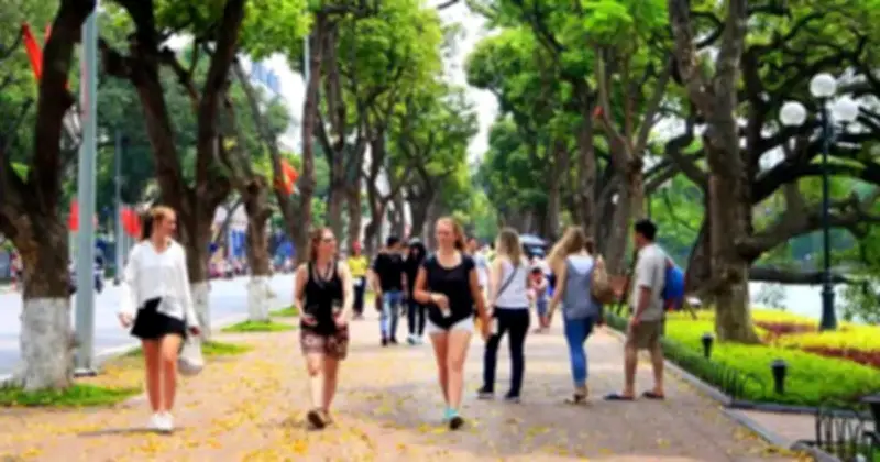 Hà Nội tạm dừng không gian đi bộ Hồ Hoàn Kiếm phục vụ bầu cử Quốc hội