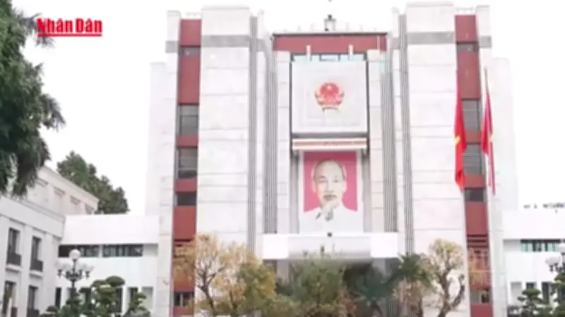 Hà Nội trang hoàng rực rỡ, sẵn sàng cho ngày bầu cử đại biểu Quốc hội