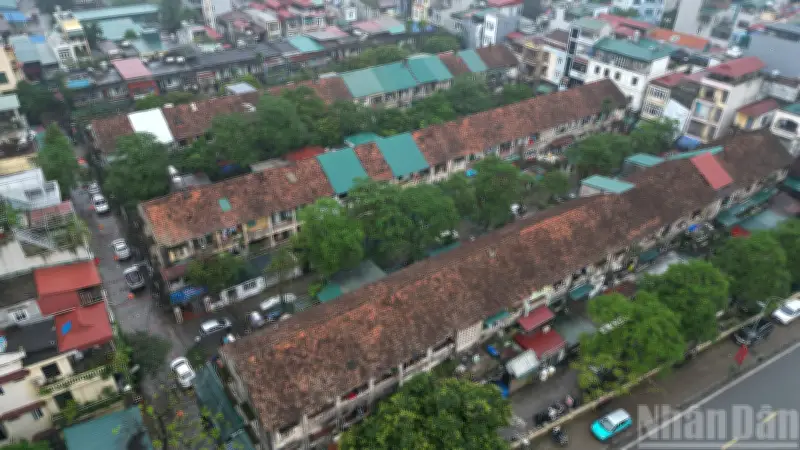 Hà Nội đẩy mạnh cải tạo khu nhà tập thể cũ, người dân kỳ vọng nơi ở an toàn