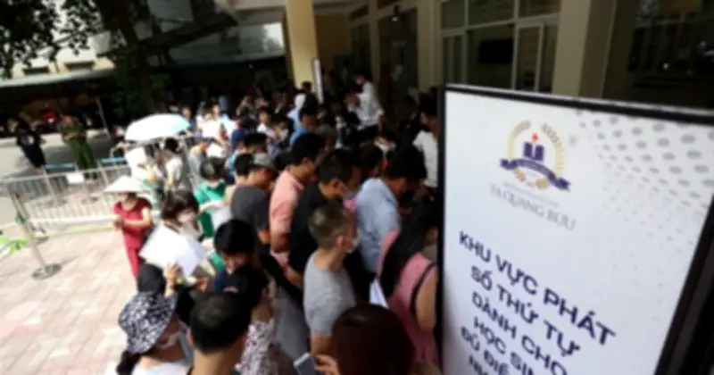 Hà Nội yêu cầu trường tư thục tuyển sinh lớp 10 trực tuyến, cấm thu tiền giữ chỗ