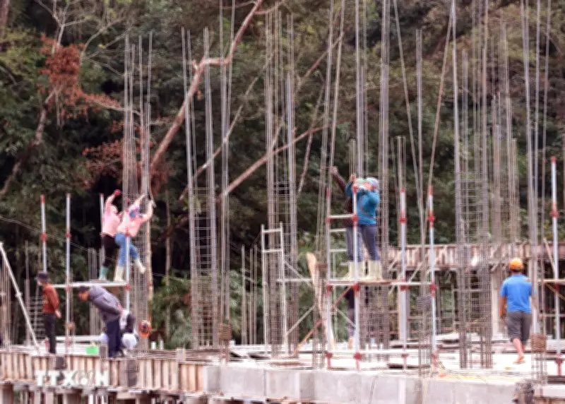 Hệ thống trường phổ thông cả nước tiến tới chuẩn hóa từng bước