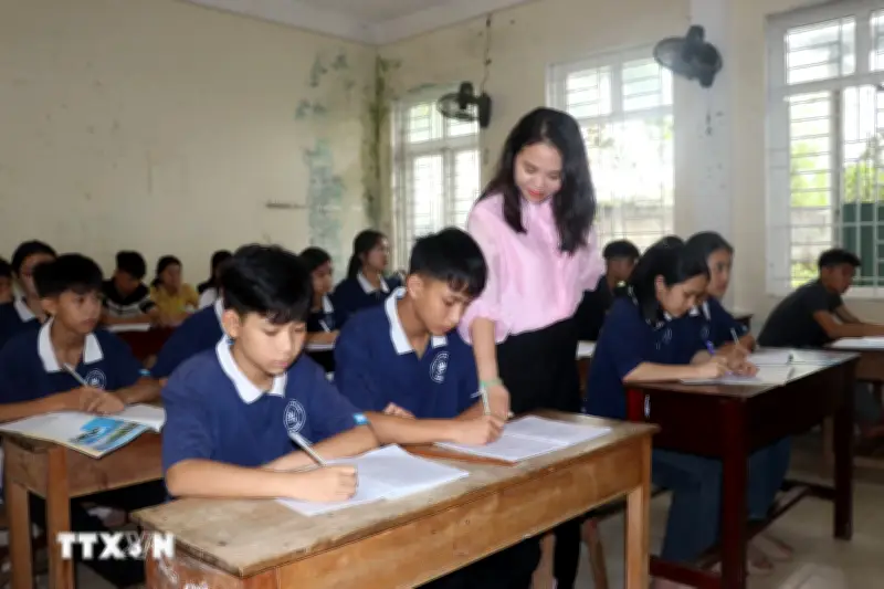 Hà Tĩnh đối mặt thách thức trong việc điều chuyển giáo viên vùng khó khăn