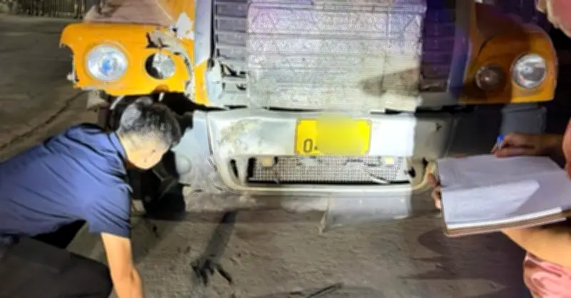 Hà Tĩnh: Xe đầu kéo gây tai nạn chết người, tài xế bỏ trốn 150km