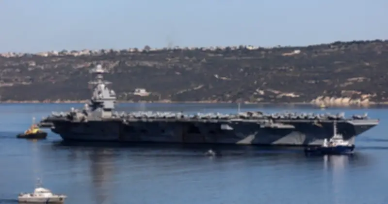 Hỏa hoạn trên tàu sân bay USS Gerald R. Ford của Mỹ tại Biển Đỏ, hai thủy thủ bị thương