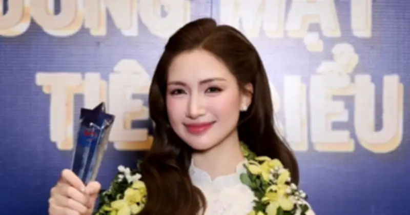 Hòa Minzy đón tin vui, Khánh Thi cùng chồng dựng AI