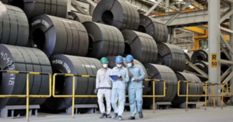 Hòa Phát 2025: Doanh thu nội địa tăng mạnh, xuất khẩu giảm sâu trước rào cản thương mại