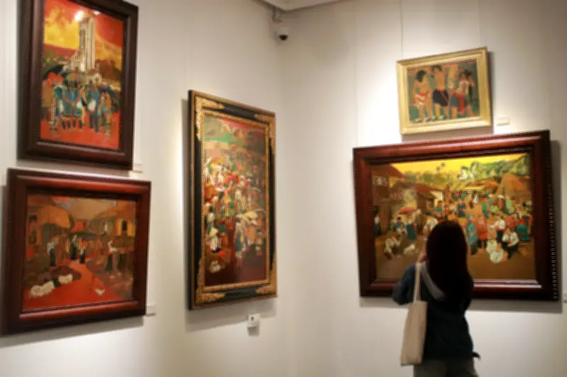 Họa sĩ Hoàng Sùng và hành trình đưa tranh Việt đến bảo tàng Louvre, Pháp