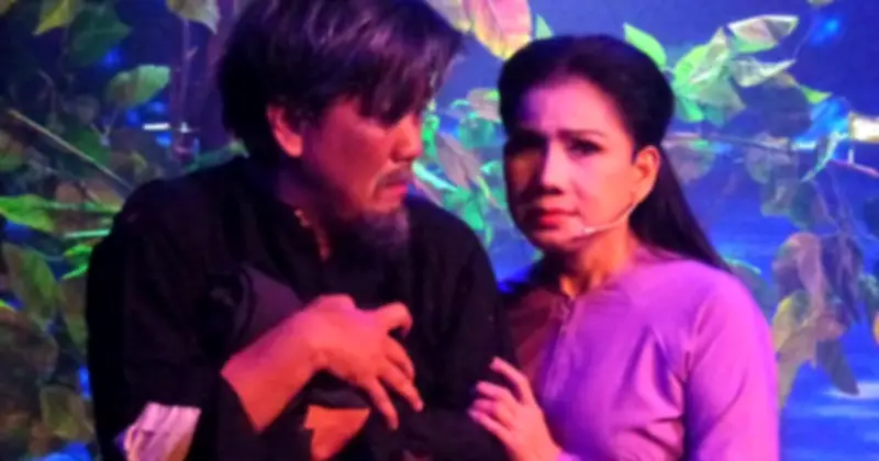 Hai Ngả Đường, Một Đích Đến: Học Nghề Sân Khấu Giữa Trường Lớp và Thực Tiễn