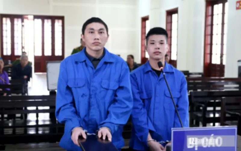 Hai thanh niên Nghệ An nhận án nặng vì vận chuyển hơn 6,4kg ma túy