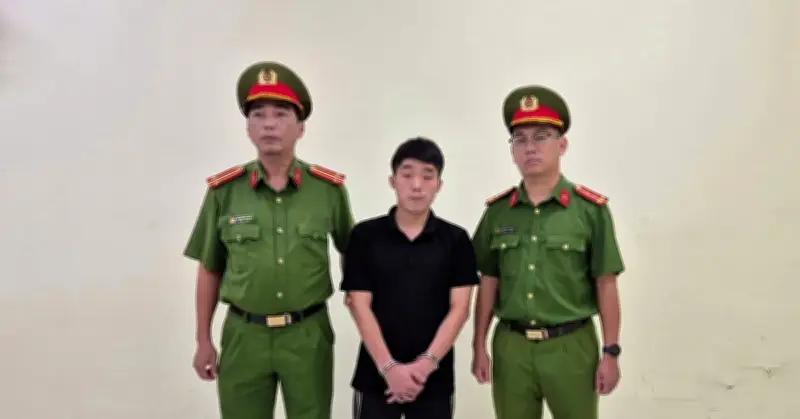 Hai TikToker bị truy tố vì đăng video chia rẽ vùng miền, xúc phạm người dân