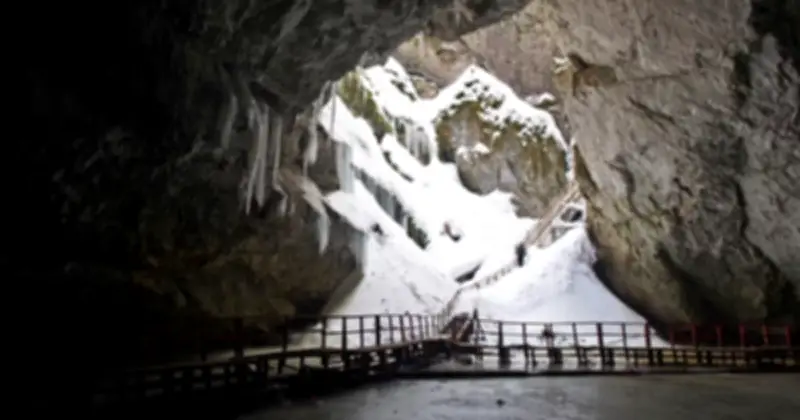 Hang Băng 5.000 Năm Tiết Lộ Bí Mật: Có Thể Tạo Ra Phép Màu Cho Nhân Loại