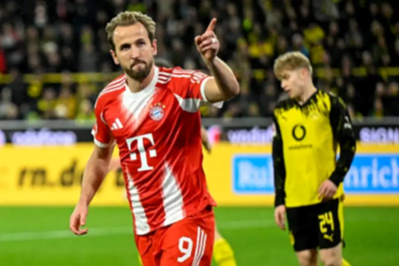 Harry Kane tái hiện kỳ tích, Bayern Munich thắng nghẹt thở Dortmund