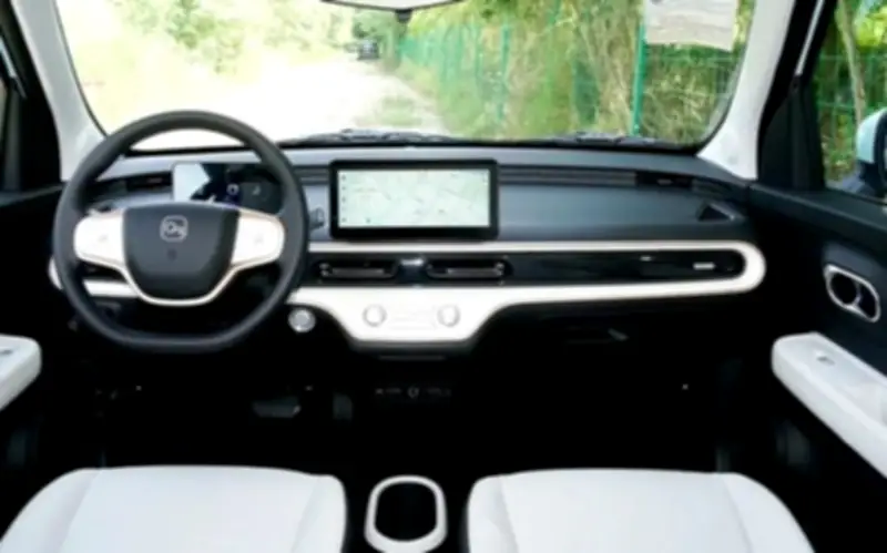 Hatchback Cao Cấp Giá 218 Triệu Đồng: Thiết Kế Hiện Đại, Công Nghệ Vượt Trội, Cạnh Tranh Hyundai Grand i10