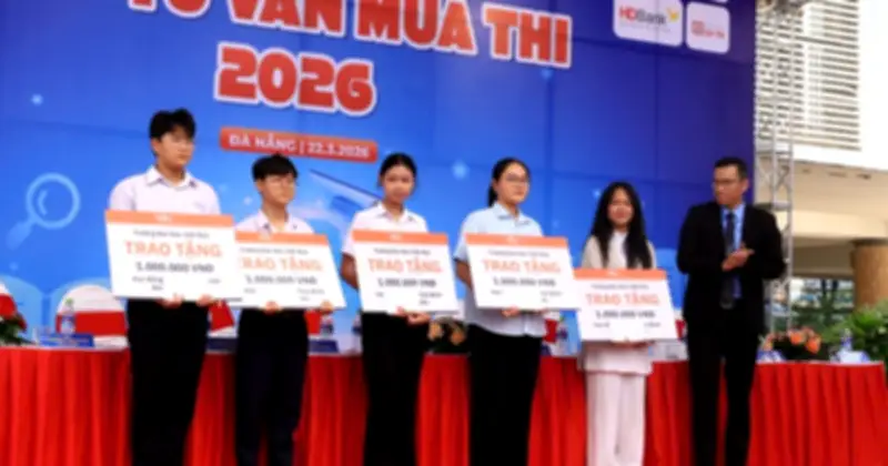 Học bổng Nguyễn Thái Bình tiếp sức học sinh khó khăn tại Đà Nẵng