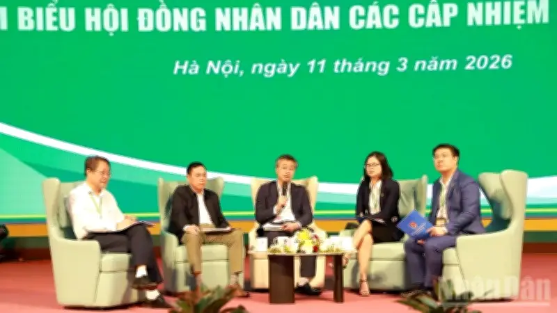 Học viện Nông nghiệp Việt Nam tổ chức mạn đàm bầu cử thu hút hàng nghìn sinh viên