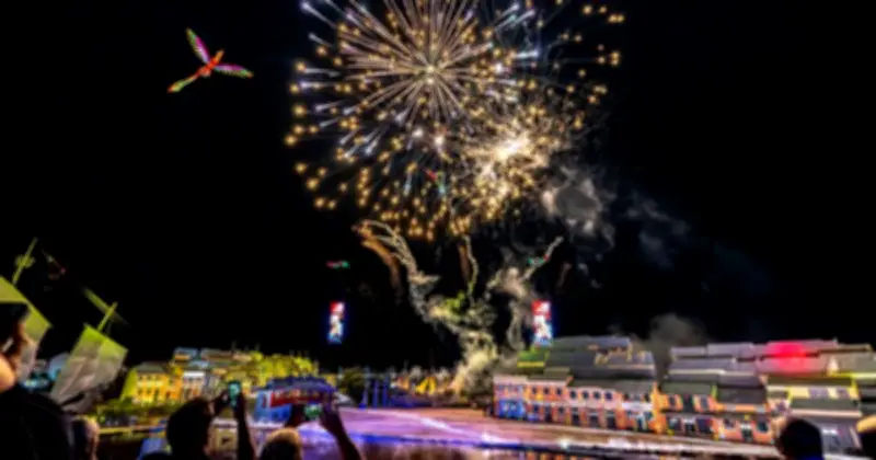 Hội An: Màn trình diễn drone và đèn lồng khai xuân chưa từng có tại Đảo Ký Ức