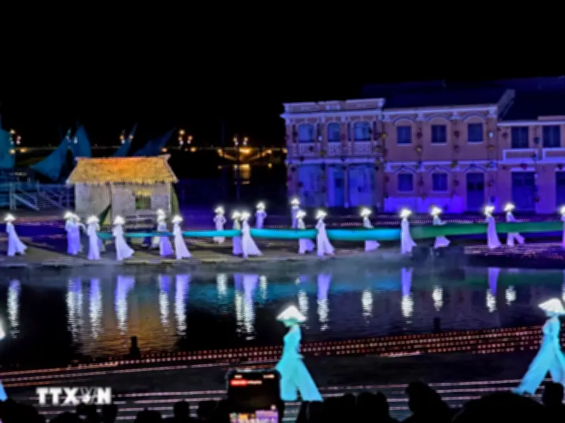 Hội An rực rỡ trong đêm khai mạc Lễ hội Ánh sáng và Di sản 2026