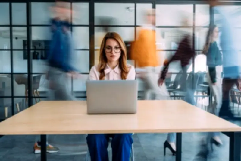 Hội chứng ngồi quá lâu: Căn bệnh thầm lặng đe dọa dân văn phòng