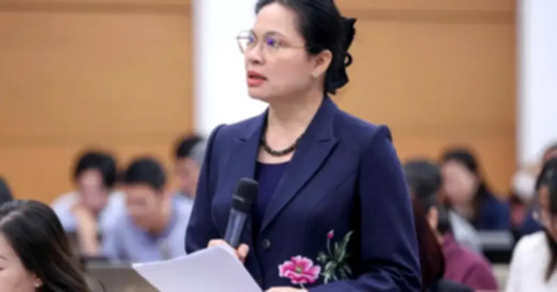 Hội đồng bầu cử quốc gia công bố danh sách 864 ứng cử viên, trong đó có 5 người tự ứng cử