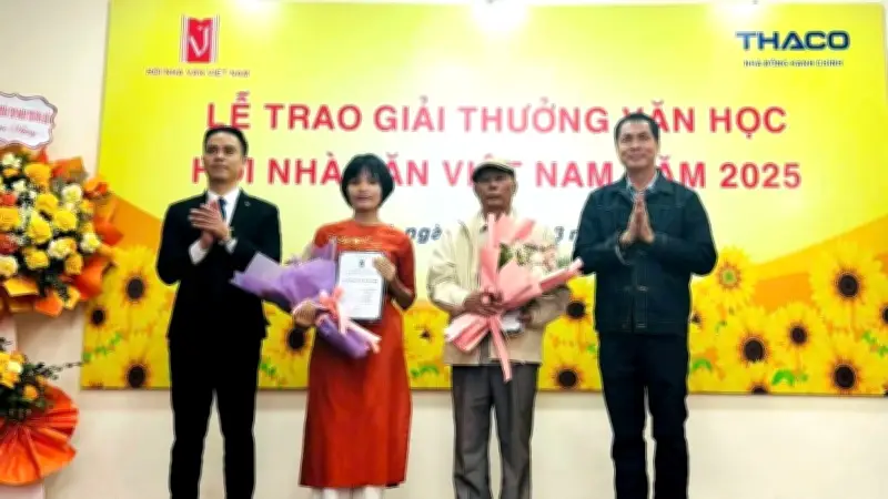 Hội Nhà văn Việt Nam vinh danh 9 tác phẩm xuất sắc tại lễ trao giải thường niên