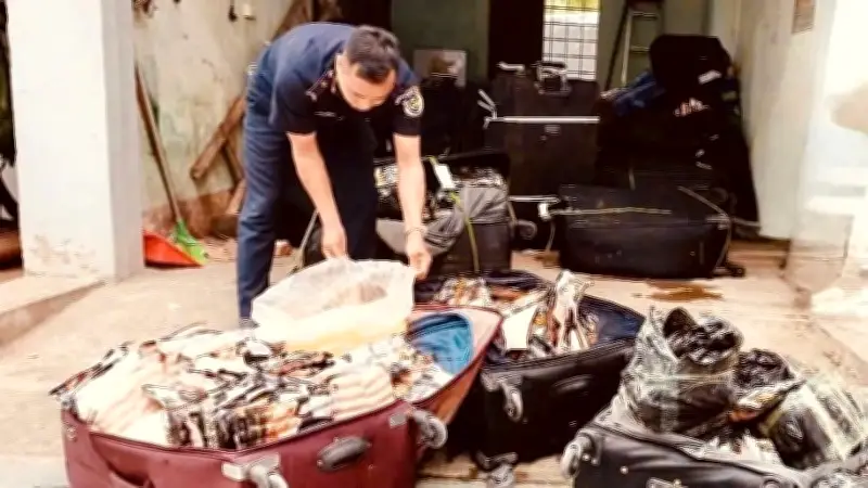 Hải Quan Phát Hiện Hơn 1,8 Tấn Thực Phẩm Nhập Lậu Tại Biên Giới Phía Bắc