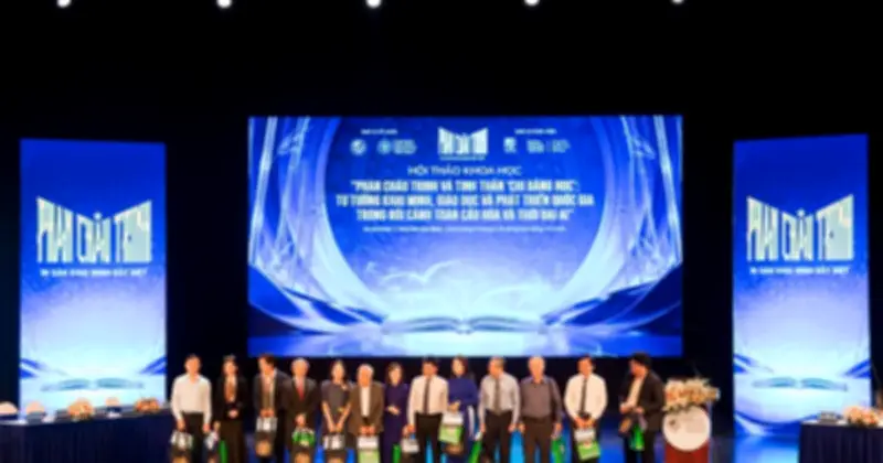 Hội thảo tưởng niệm 100 năm ngày mất Phan Châu Trinh: 'Chi bằng học' vẫn vẹn nguyên giá trị