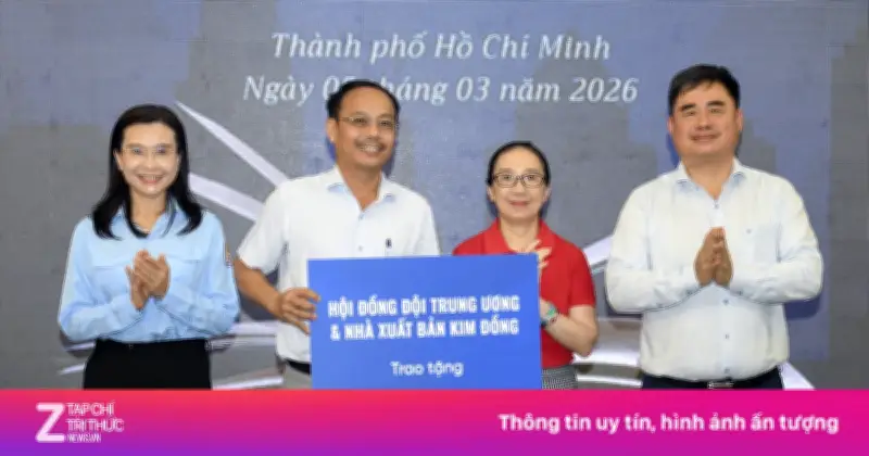 Hội Xuất bản trao tặng tủ sách thiếu nhi, lan tỏa văn hóa đọc đến thế hệ trẻ