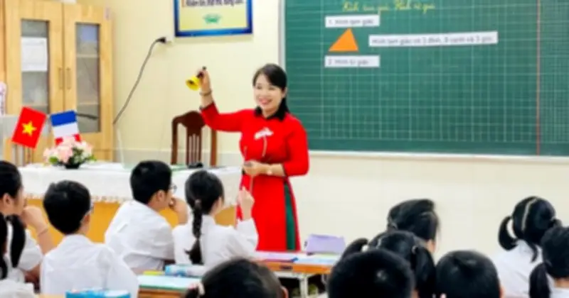 Hiệu Trưởng 'Hướng Về Giáo Viên': Chìa Khóa Nâng Cao Chất Lượng Giáo Dục Trường Học