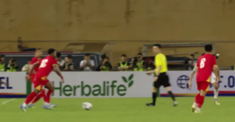 HLV Kim Sang Sik đánh giá cao Hoàng Hến và cân nhắc vị trí của Xuân Sơn