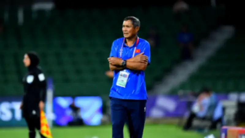 HLV Mai Đức Chung: 'May mắn giúp đội tuyển nữ Việt Nam thắng Ấn Độ 2-1'