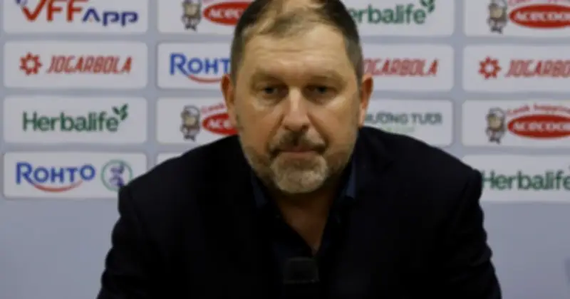 HLV Malaysia thừa nhận thất bại trước Việt Nam, khen ngợi tinh thần học trò