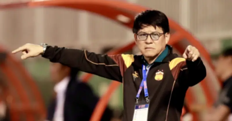 HLV Vũ Tiến Thành bất ngờ dẫn dắt CLB Ninh Bình: Bước ngoặt mới